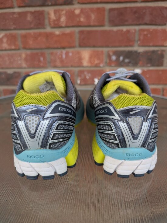 Women's Brooks Ghost 6 Running Shoes Size 9 Wide - Picture 10 of 12